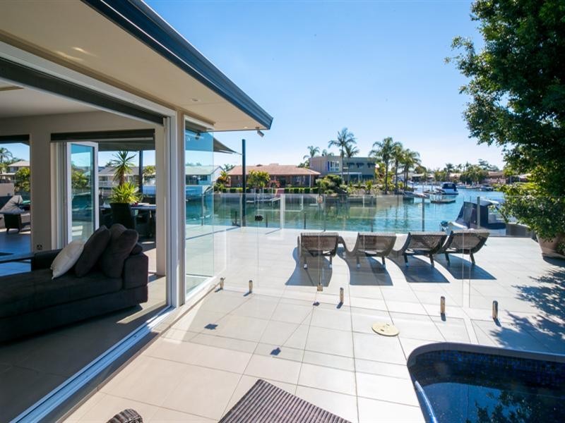 46 Cockleshell Court, Runaway Bay QLD 4216