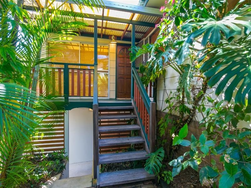 14 Boronia Drive, Southport QLD 4215