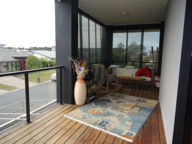 Hope Island QLD 4212