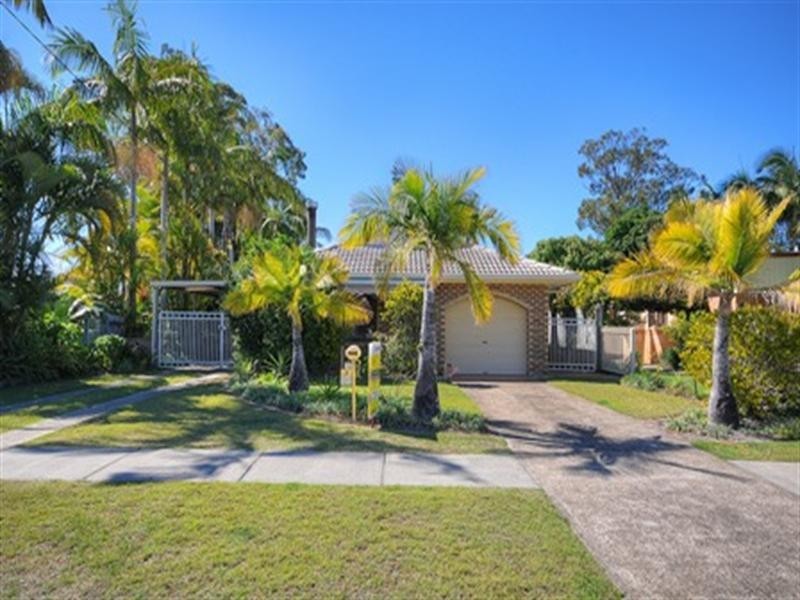 5 Ashgrove Avenue, Runaway Bay QLD 4216