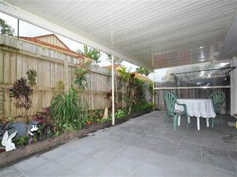 16/433 Pine Ridge Road, Runaway Bay QLD 4216