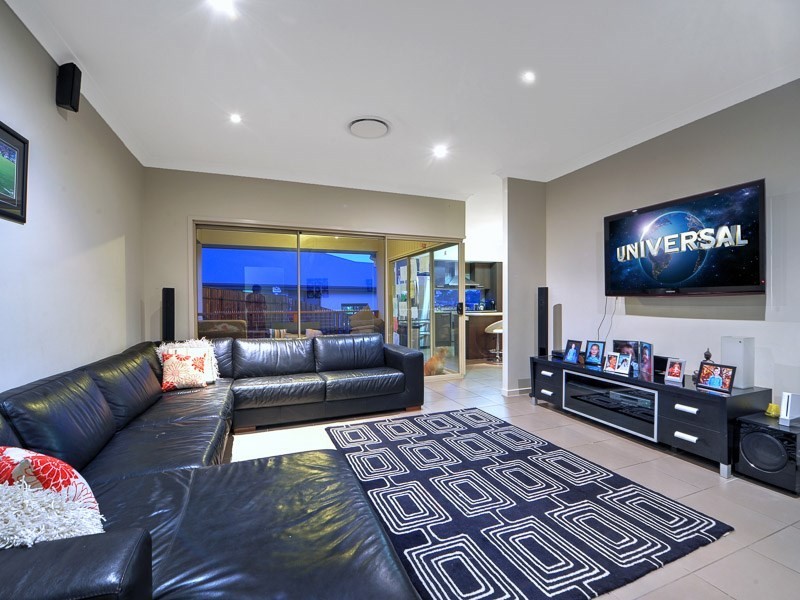 37 Candlebark Circuit, Upper Coomera QLD 4209