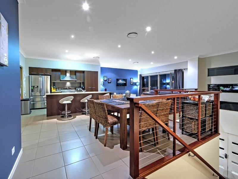 37 Candlebark Circuit, Upper Coomera QLD 4209