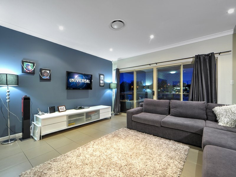 37 Candlebark Circuit, Upper Coomera QLD 4209