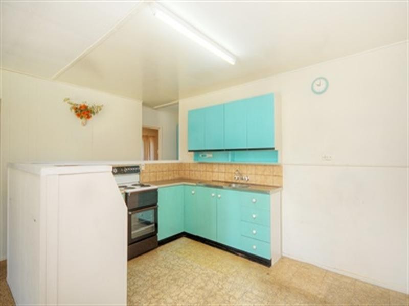 10 Sunbird Avenue, Paradise Point QLD 4216