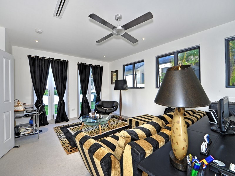 5827 Coveside Lane, Sanctuary Cove QLD 4212