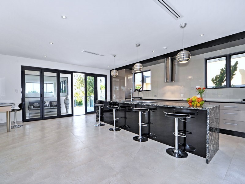 5827 Coveside Lane, Sanctuary Cove QLD 4212