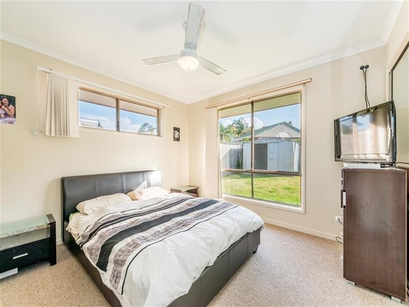 24 Angaston Avenue, Carrara QLD 4211