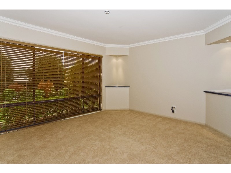 5 Brittany Drive, Oxenford QLD 4210