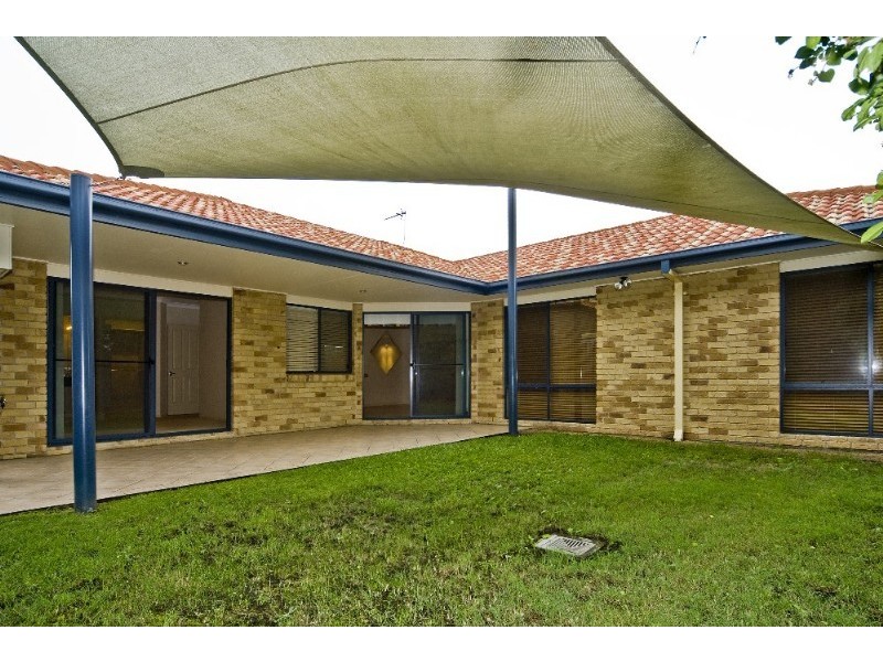 5 Brittany Drive, Oxenford QLD 4210