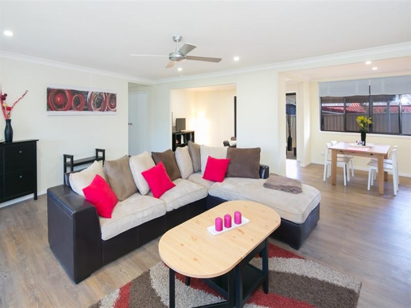 1 Picola Place, Helensvale QLD 4212