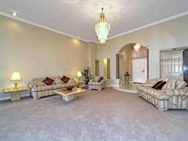 34 Anchorage Way, Biggera Waters QLD 4216