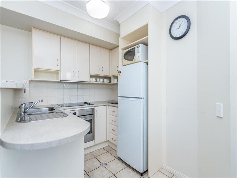 38/484 Marine Parade, Biggera Waters QLD 4216