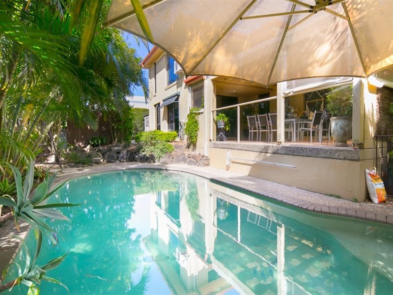 275 Napper Road, Arundel QLD 4214