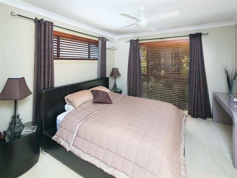 275 Napper Road, Arundel QLD 4214