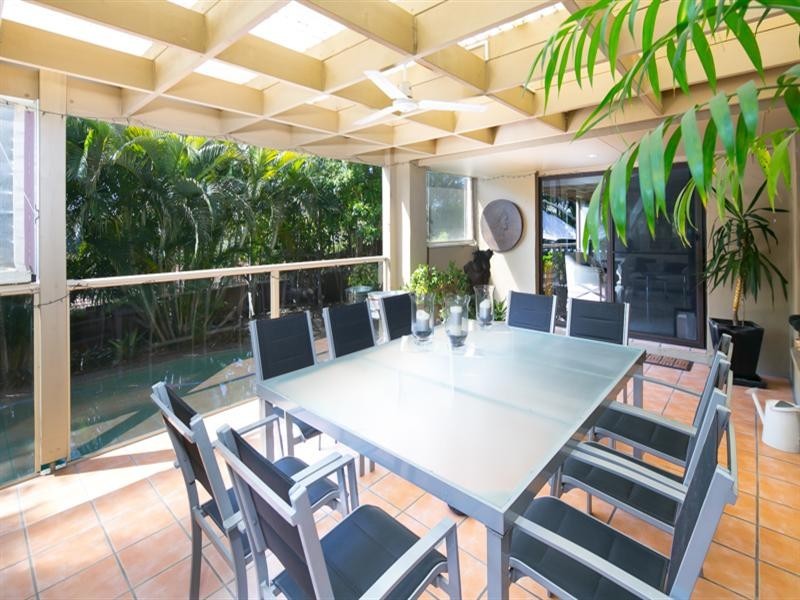 275 Napper Road, Arundel QLD 4214