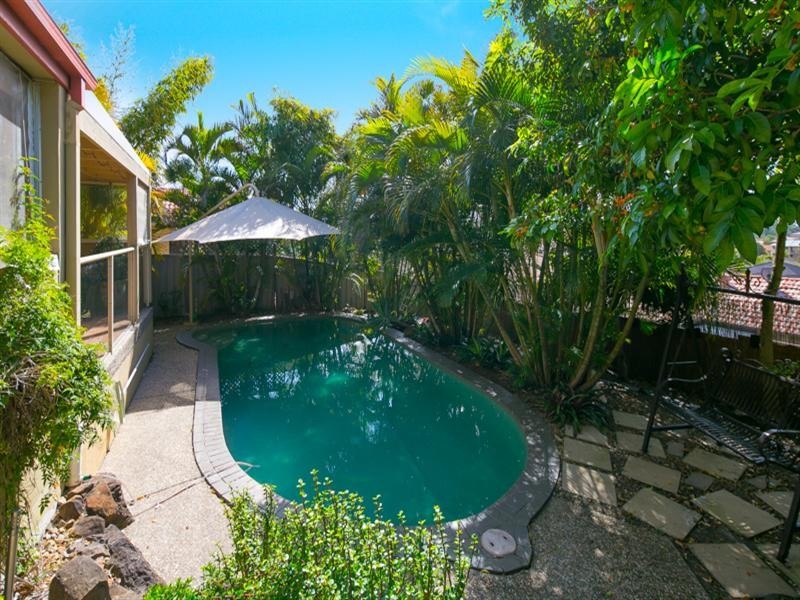 275 Napper Road, Arundel QLD 4214