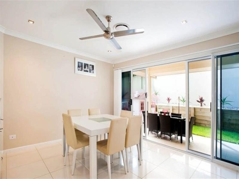 92 Compass Drive, Biggera Waters QLD 4216