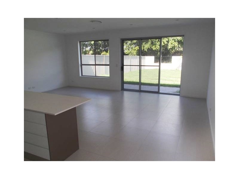 2/8 Compass Drive, Biggera Waters QLD 4216