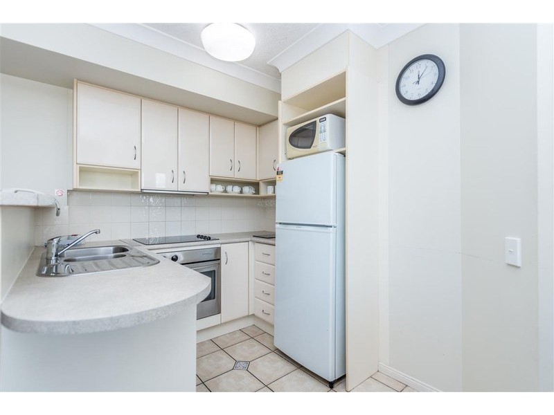 38/484 Marine Parade, Biggera Waters QLD 4216