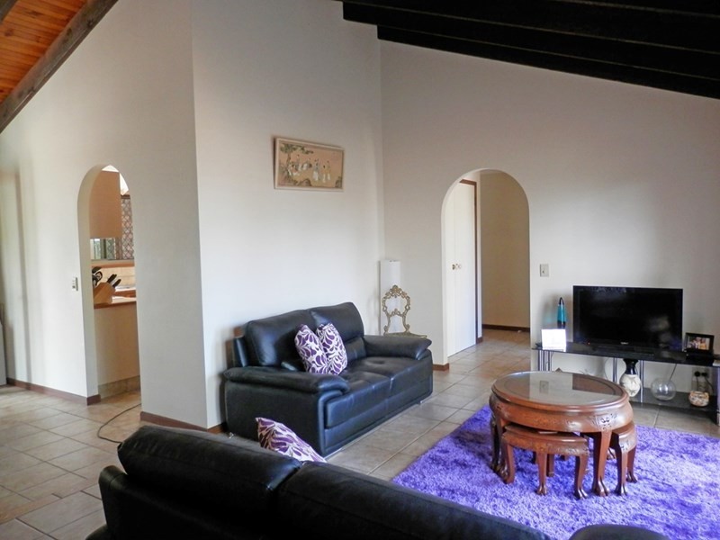 11 Longboat Place, Biggera Waters QLD 4216