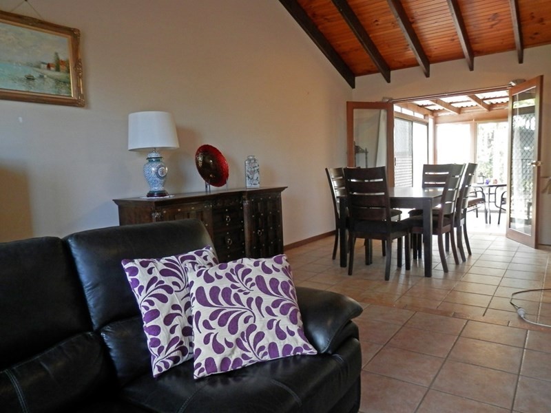 11 Longboat Place, Biggera Waters QLD 4216