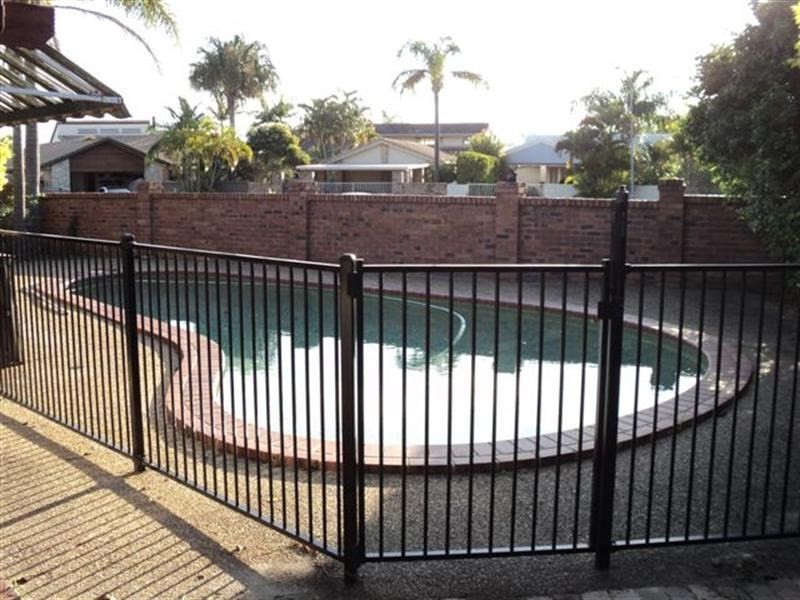 11 Longboat Place, Biggera Waters QLD 4216