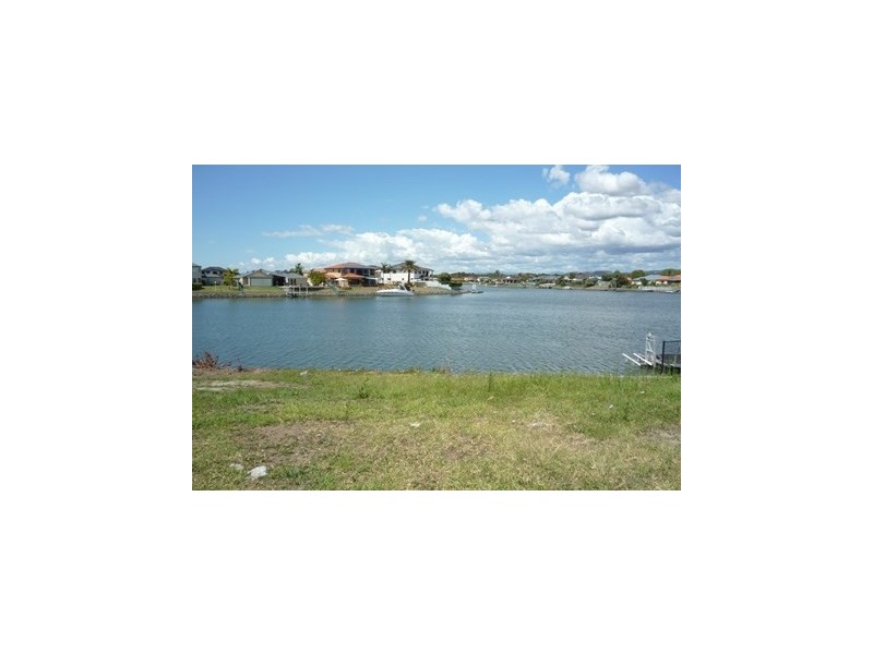 130 The Peninsula, Helensvale QLD 4212