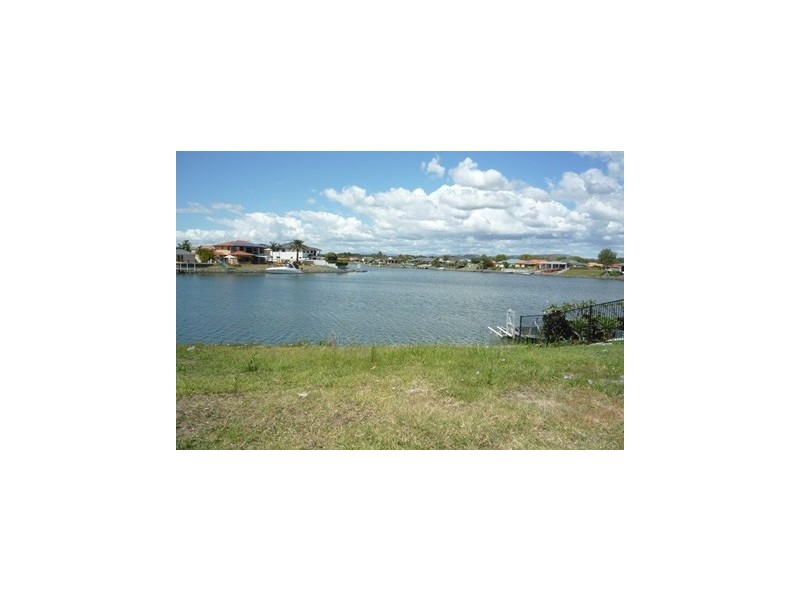 130 The Peninsula, Helensvale QLD 4212