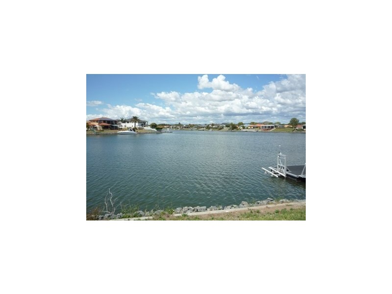 130 The Peninsula, Helensvale QLD 4212