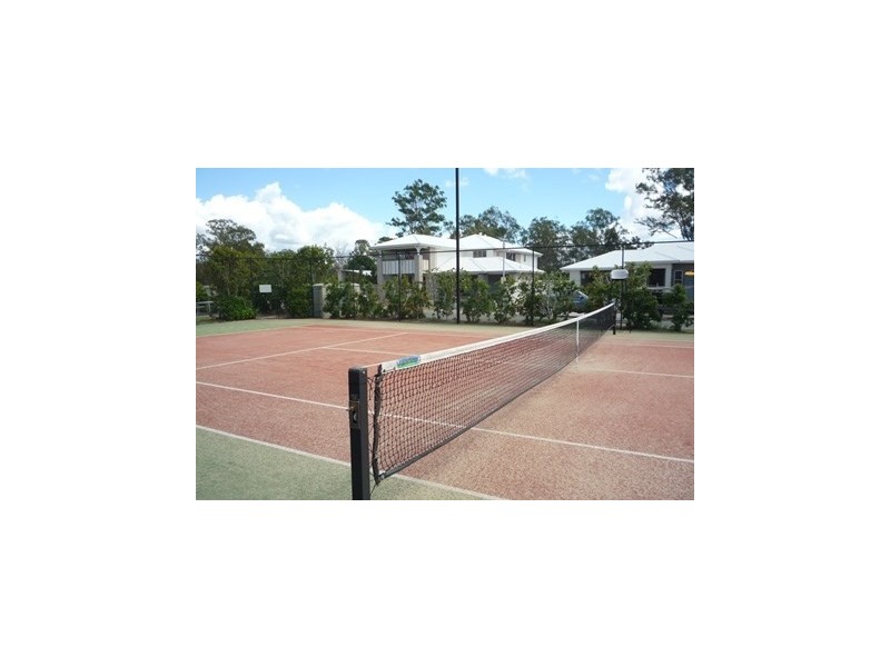 130 The Peninsula, Helensvale QLD 4212