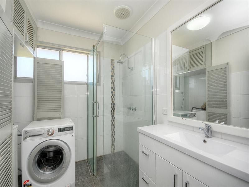 7 Arthur Street, Biggera Waters QLD 4216