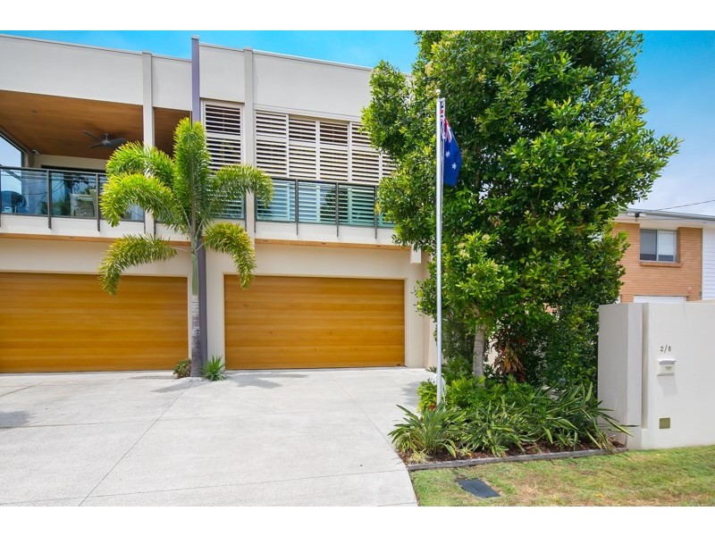 2/8 Eider Avenue, Paradise Point QLD 4216