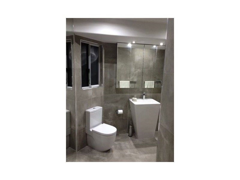 8 Irwin Street, Parkwood QLD 4214