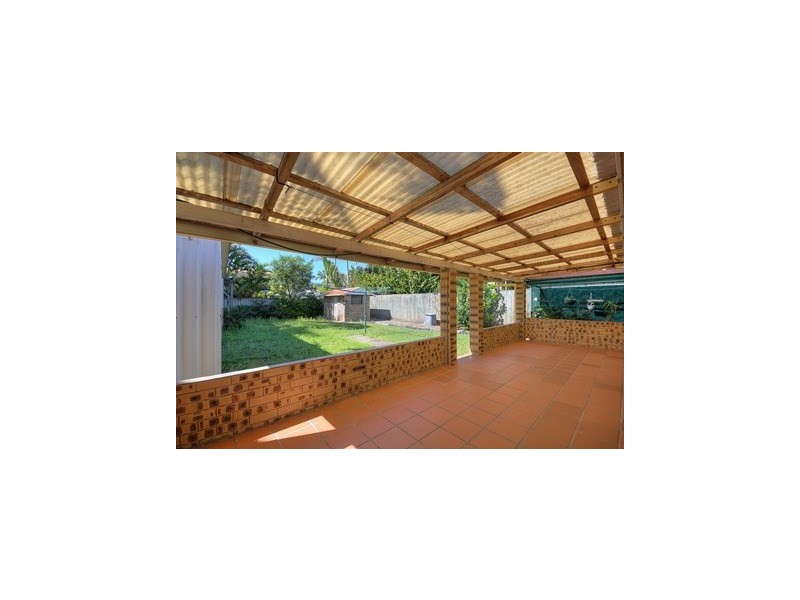 5 Ashgrove Avenue, Runaway Bay QLD 4216