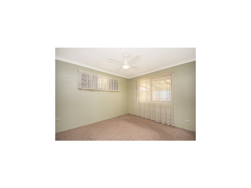 5 Ashgrove Avenue, Runaway Bay QLD 4216