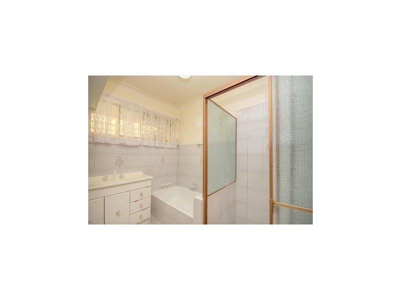 5 Ashgrove Avenue, Runaway Bay QLD 4216