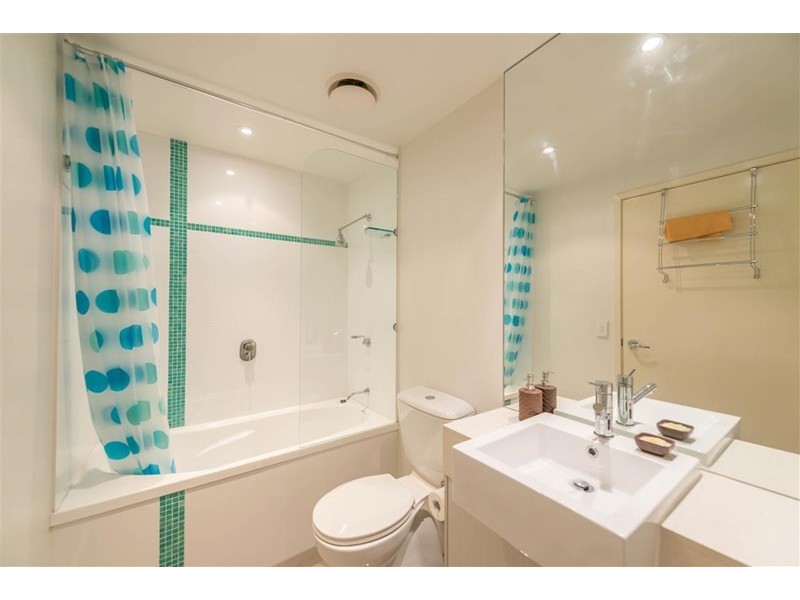 616/430 Marine Parade, Biggera Waters QLD 4216
