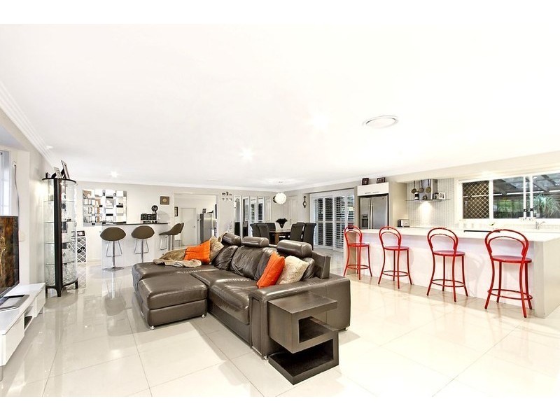 28 Hyacinth Avenue, Hollywell QLD 4216