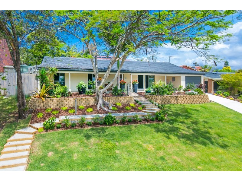 24 Darel Drive, Ashmore QLD 4214