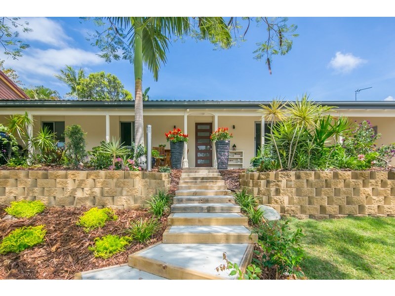 24 Darel Drive, Ashmore QLD 4214