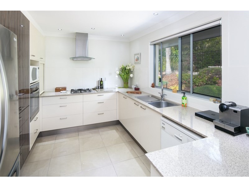 24 Darel Drive, Ashmore QLD 4214