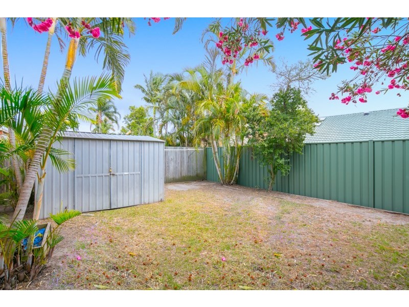 2/9 Crystal Reef Drive, Coombabah QLD 4216