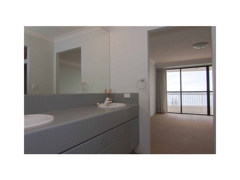 36/5 Oatland Esplanade, Runaway Bay QLD 4216