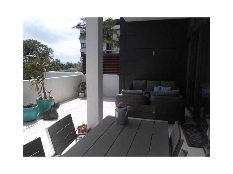 1102/2 Sunset Avenue, Paradise Point QLD 4216