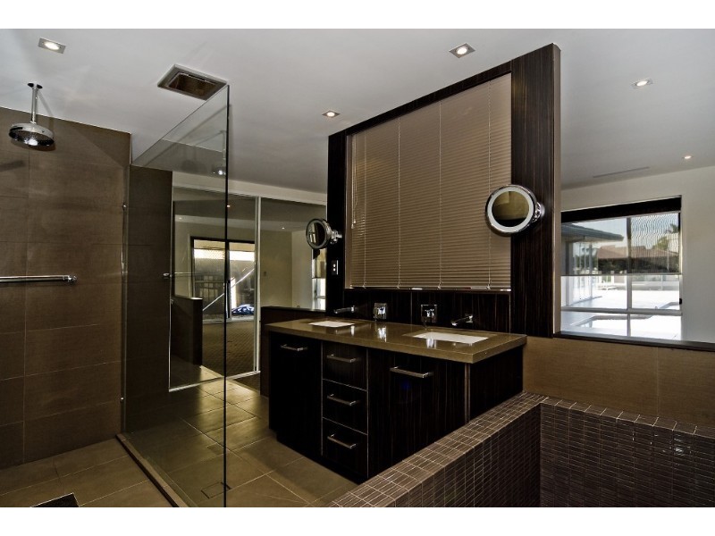 Runaway Bay QLD 4216