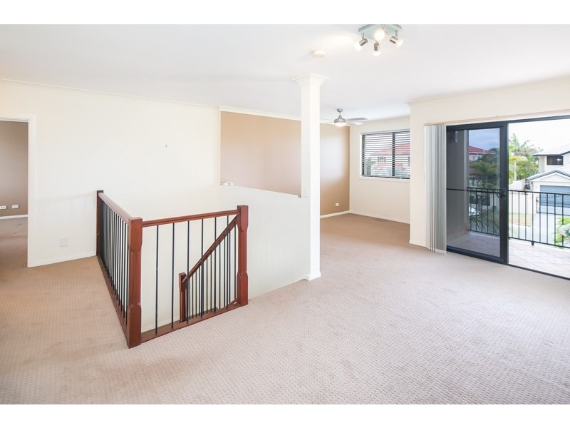 46 Oyster Cove Promenade, Helensvale QLD 4212