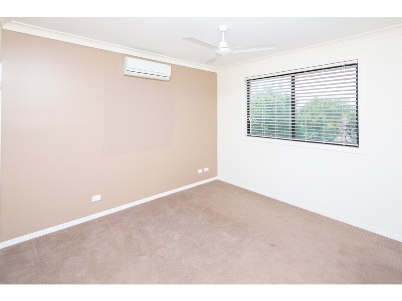 46 Oyster Cove Promenade, Helensvale QLD 4212