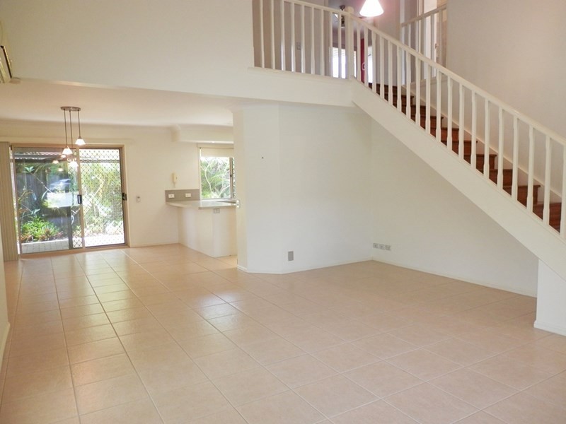 13/264 Oxley Drive, Coombabah QLD 4216