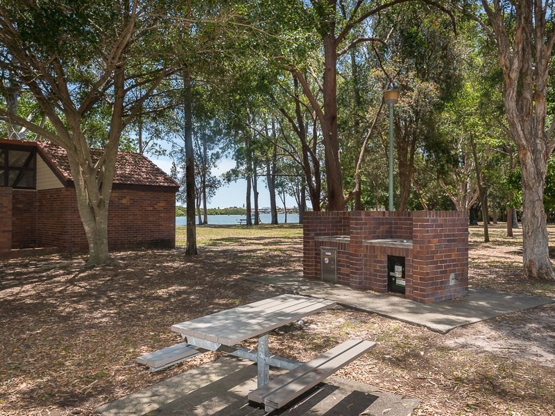 26 Tallara Street, Coombabah QLD 4216